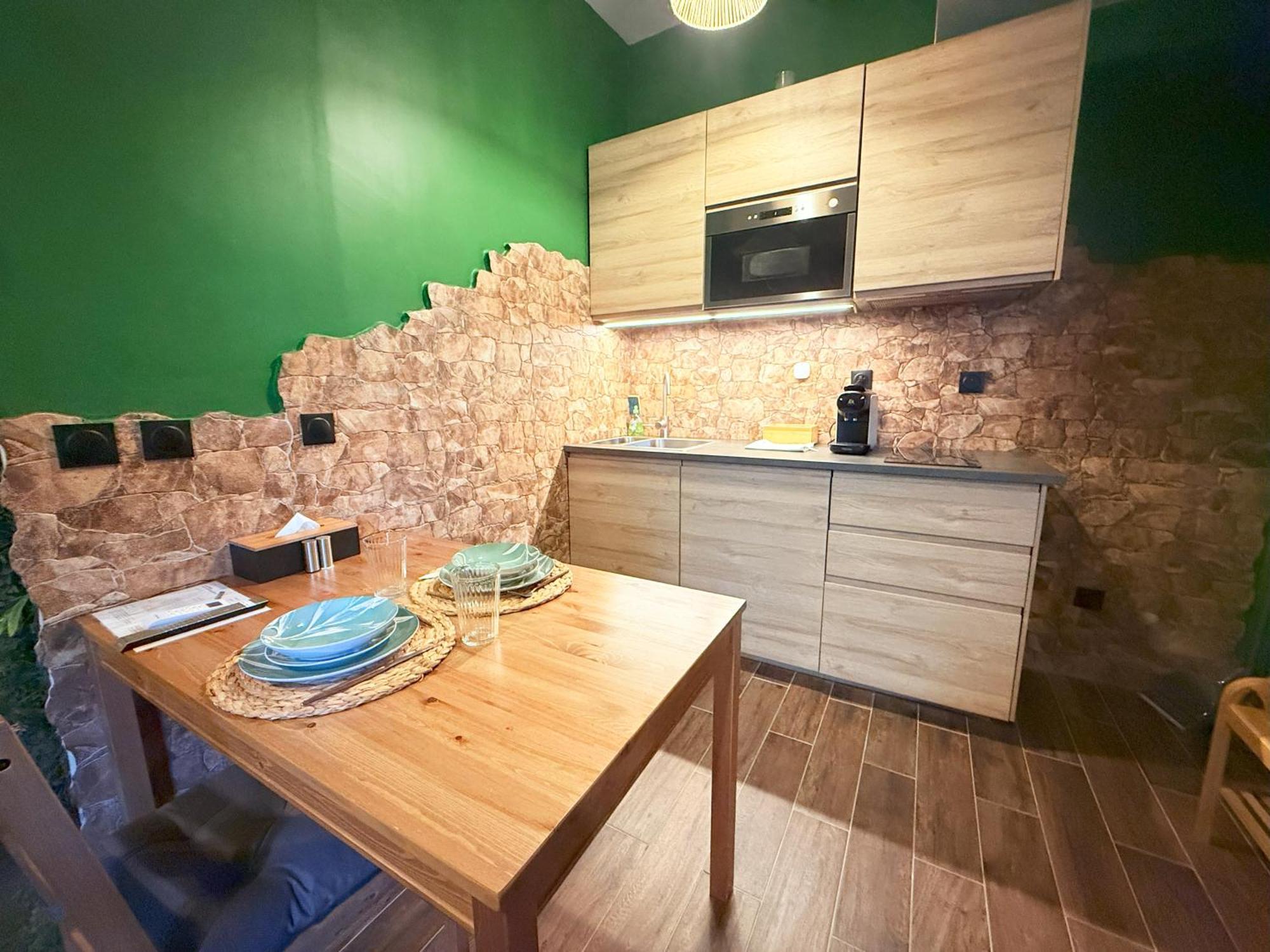 Narbnb - Jungle Suite - Jacuzzi - Centre - Clim Narbona Esterno foto